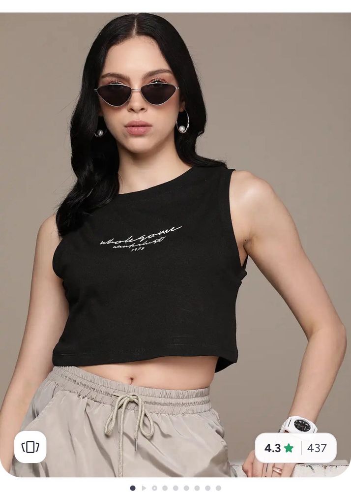 Roadster Black Sleeveless Crop Top