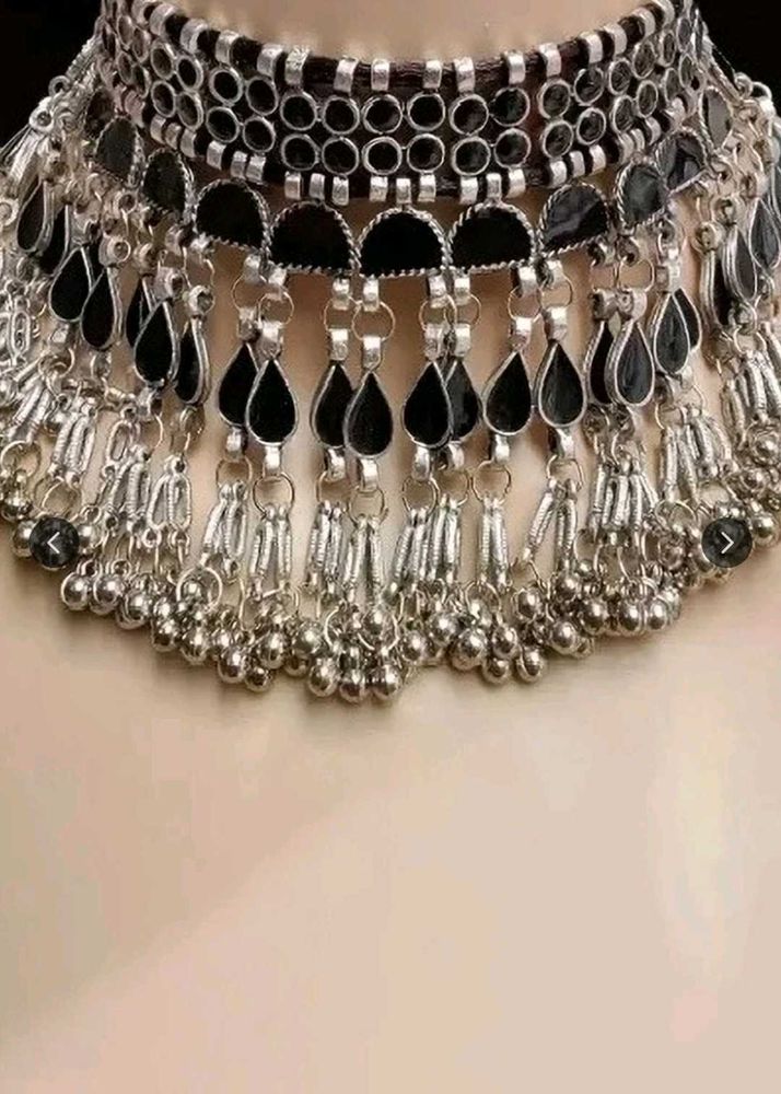 Stunning Black &amp; Silver Oxidized Choker