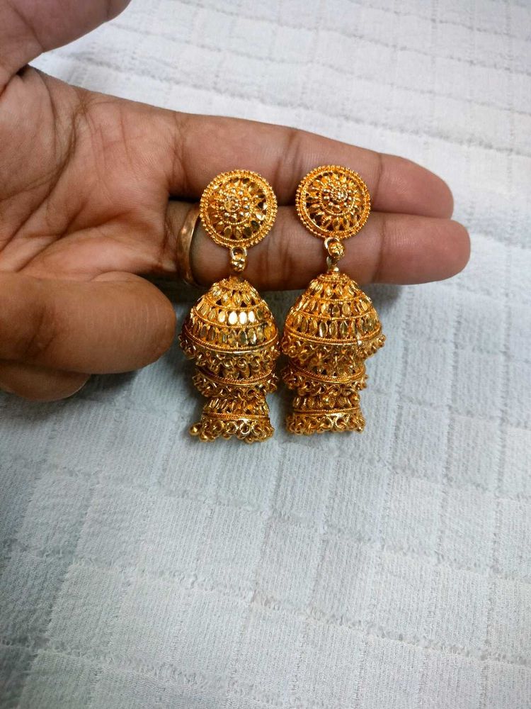 Exquisite Gold Jhumka Earrings
