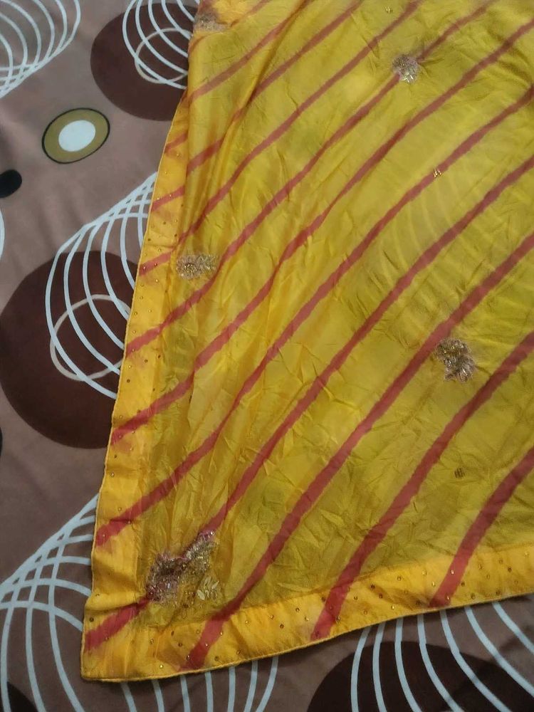 Lahariya print wali chiffon saree