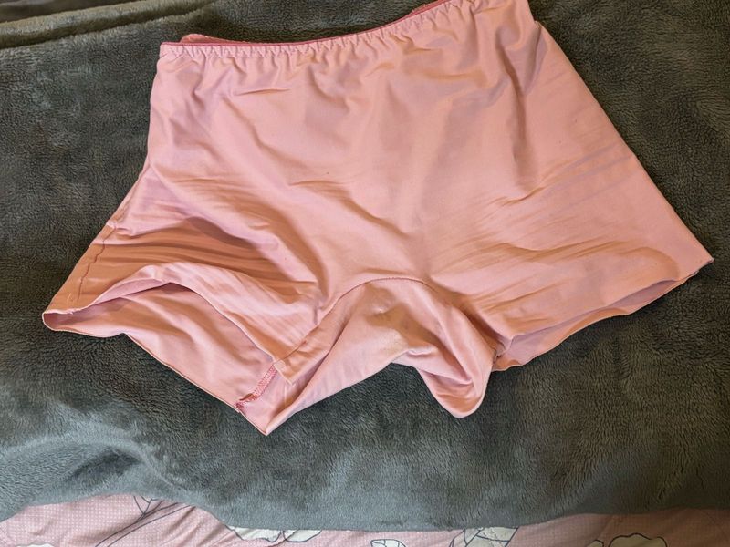 women’s pink panty briefs