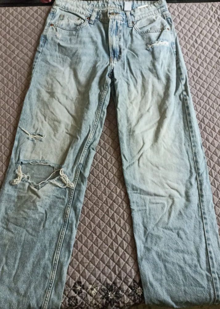Light Wash Distressed Jeans
