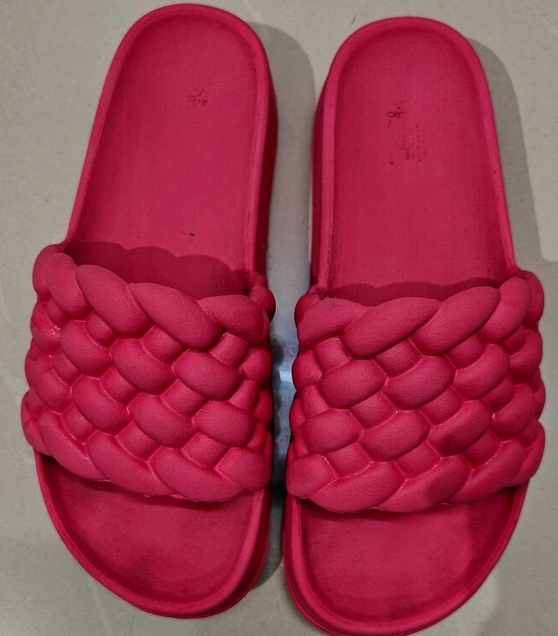 Women Beige Tong