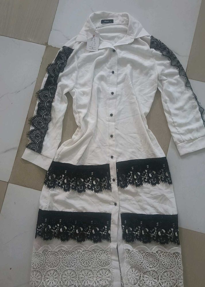 Chic White Lace Trim Tunic