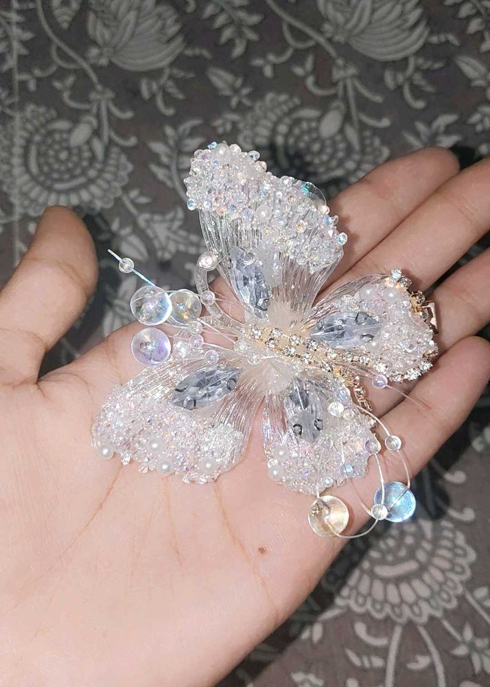 asthetic Sparkling butterfly 🦋 Hair Clip 🎀