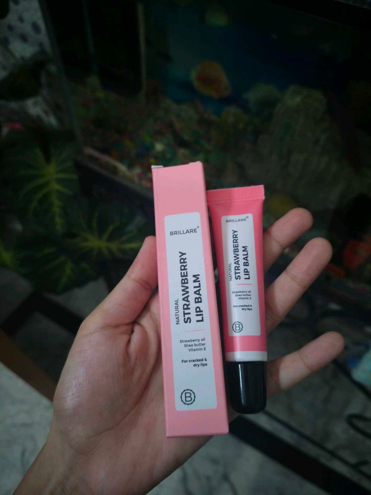 Brillare Natural Strawberry Lip Balm