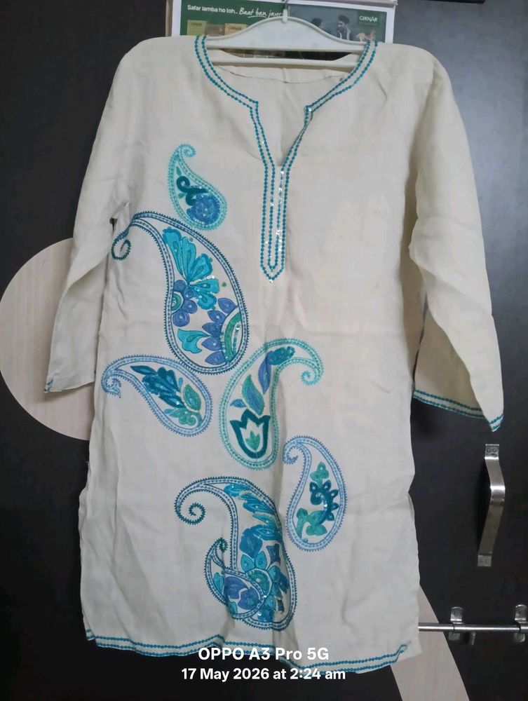 Cream Kurta with Blue Paisley Embroidery