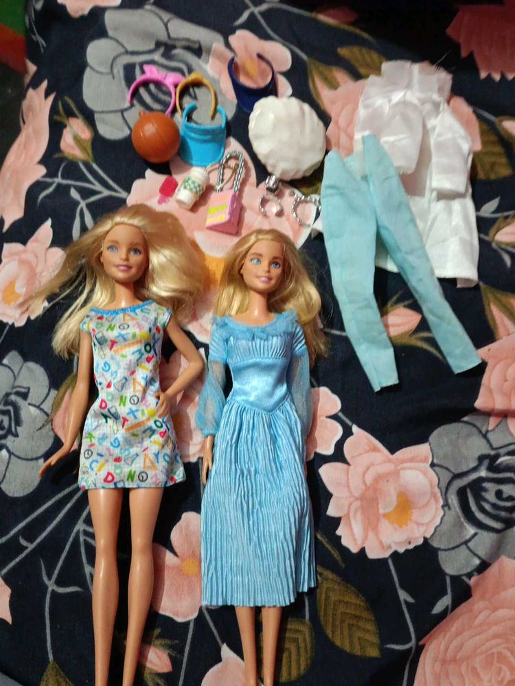 Barbie Doll Set with Clothes &amp; Accessories