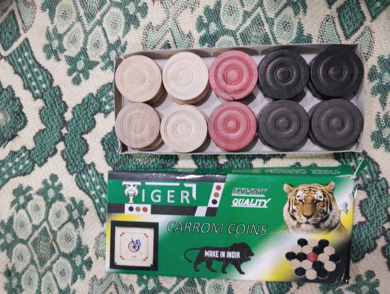 Tiger Carrom Coins Set