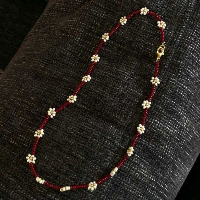 Beaded Flower Necklace❤️