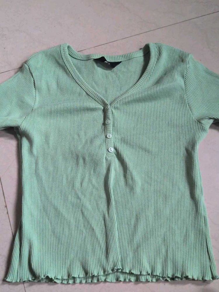 Ribbed V-Neck Button-Up Top
