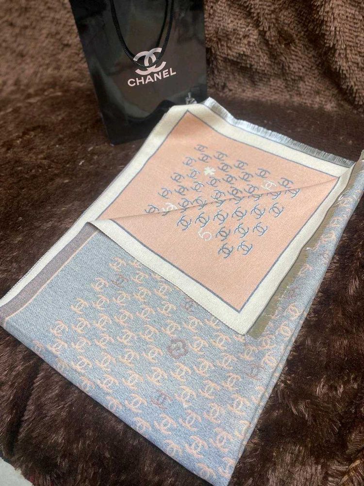Chanel Elegant Designer Scarf