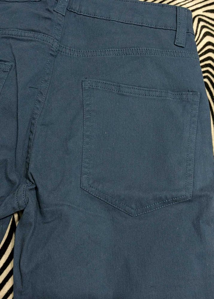 Classic Blue Denim bermuda
