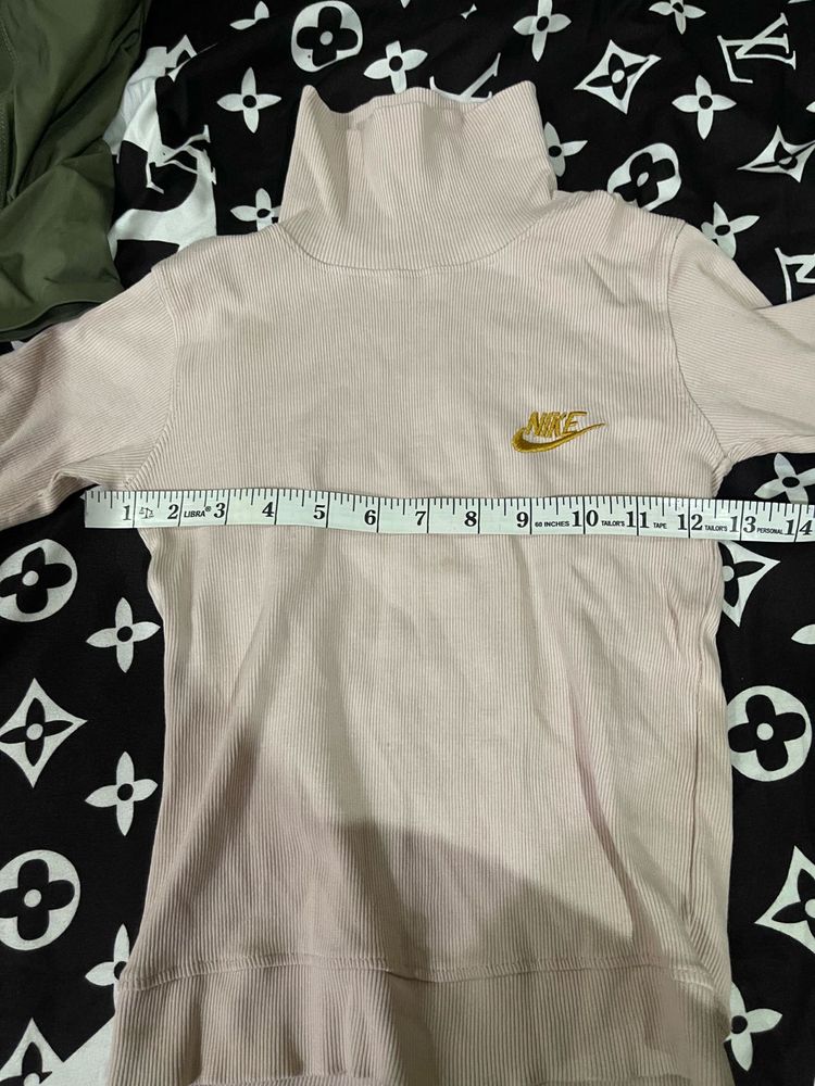 Nike Turtleneck Long Sleeve Top