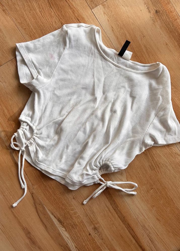 H&amp;M White Ribbed Drawstring Top