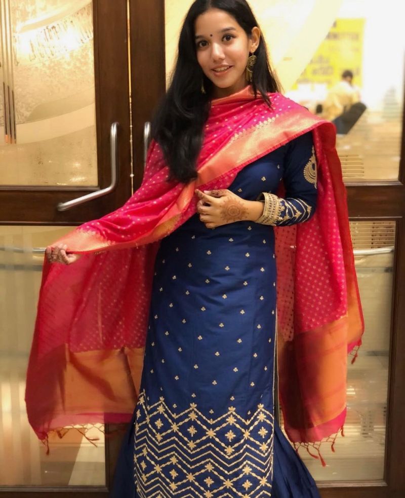 Elegant Blue &amp; Pink Kurta Set