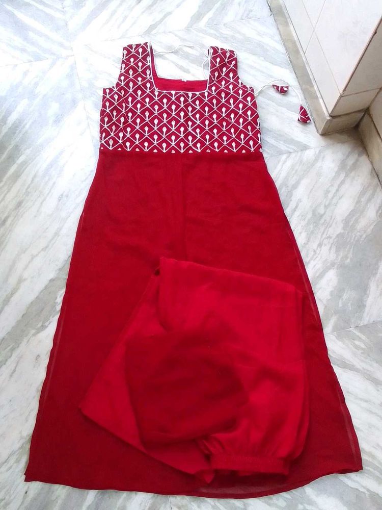 Elegant Red Kurta Set with White Embroidery