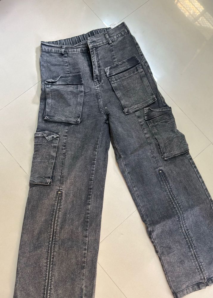 Trendy Cargo Jeans