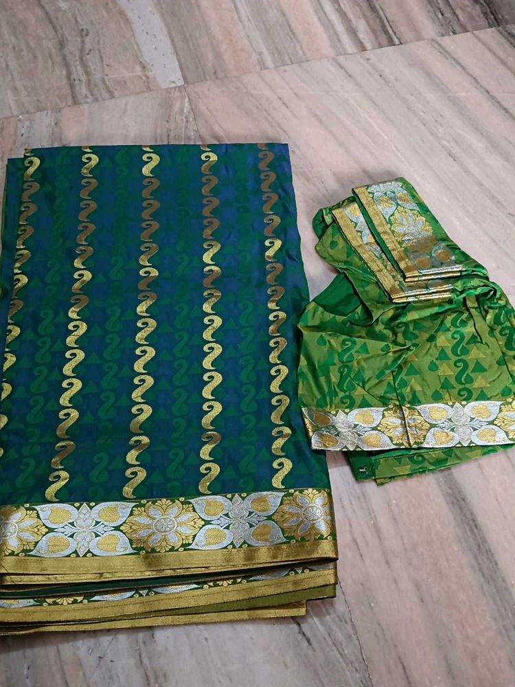 Green &amp; Gold Ethnic Saree