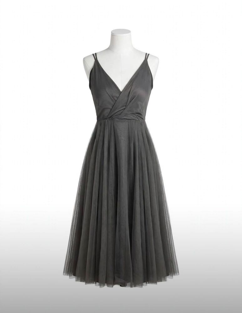 Elegant Grey Tulle Midi Dress