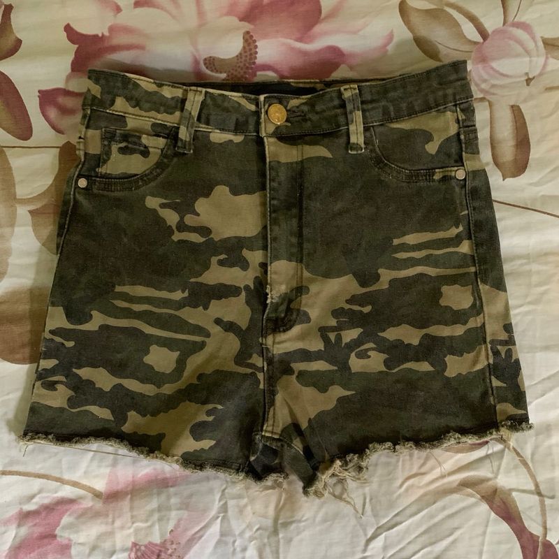 Camo Denim Shorts⭐️