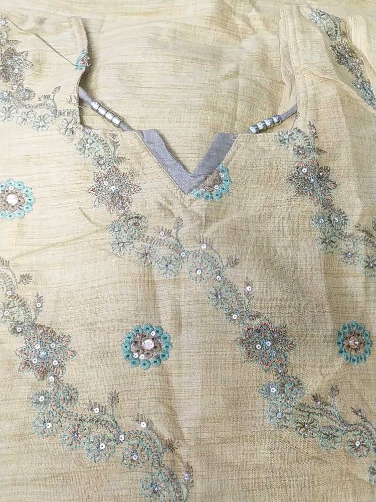 Embroidered V-Neck 3xl suit set