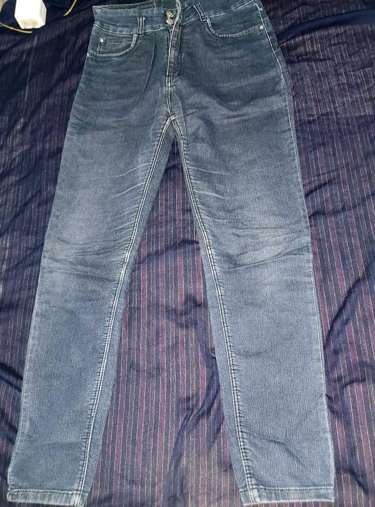 Stylish Black Denim Jeans