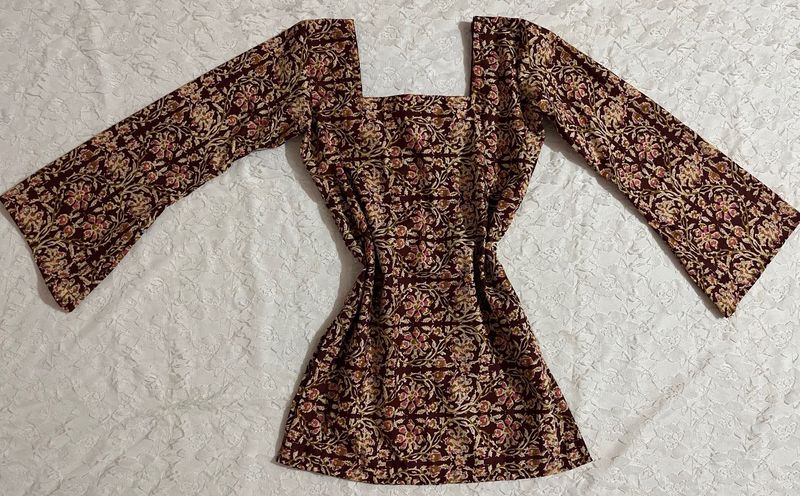 Cotton desi corset back bell sleeve kurti