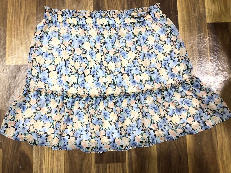 Chic Floral Skirt