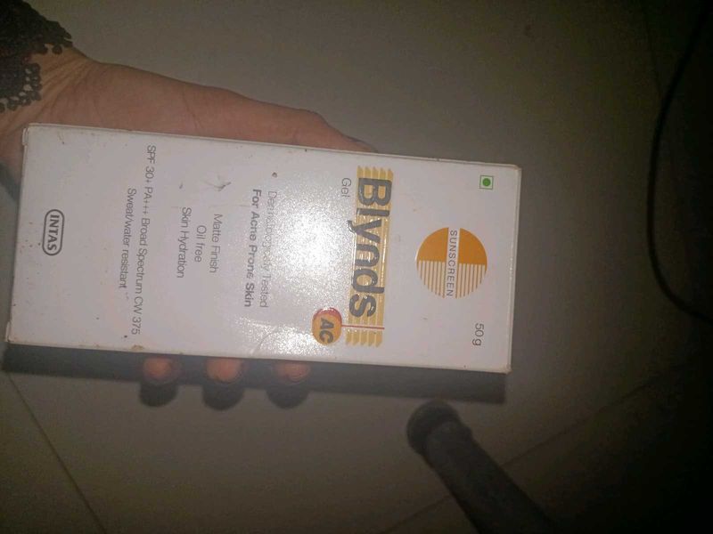 Blynds Sunscreen Gel for Acne Prone Skin