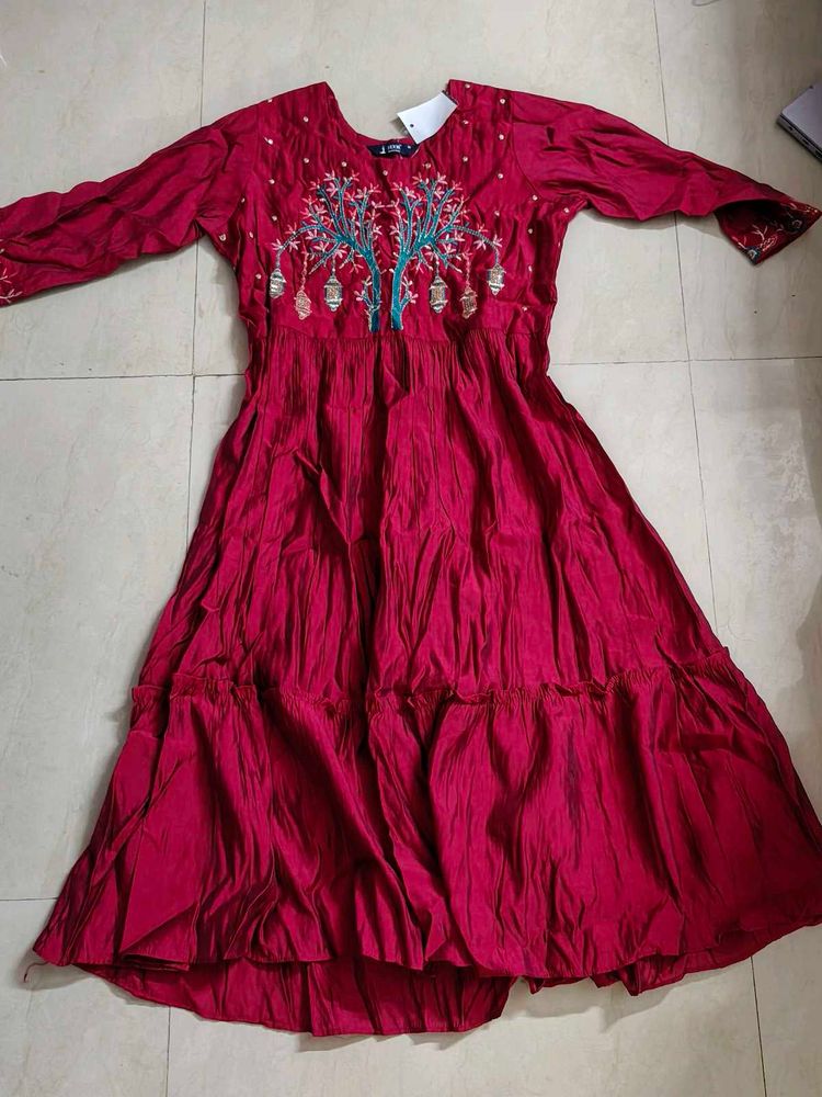 BRAND NEW ~ Burgundy Embroidered Kurta