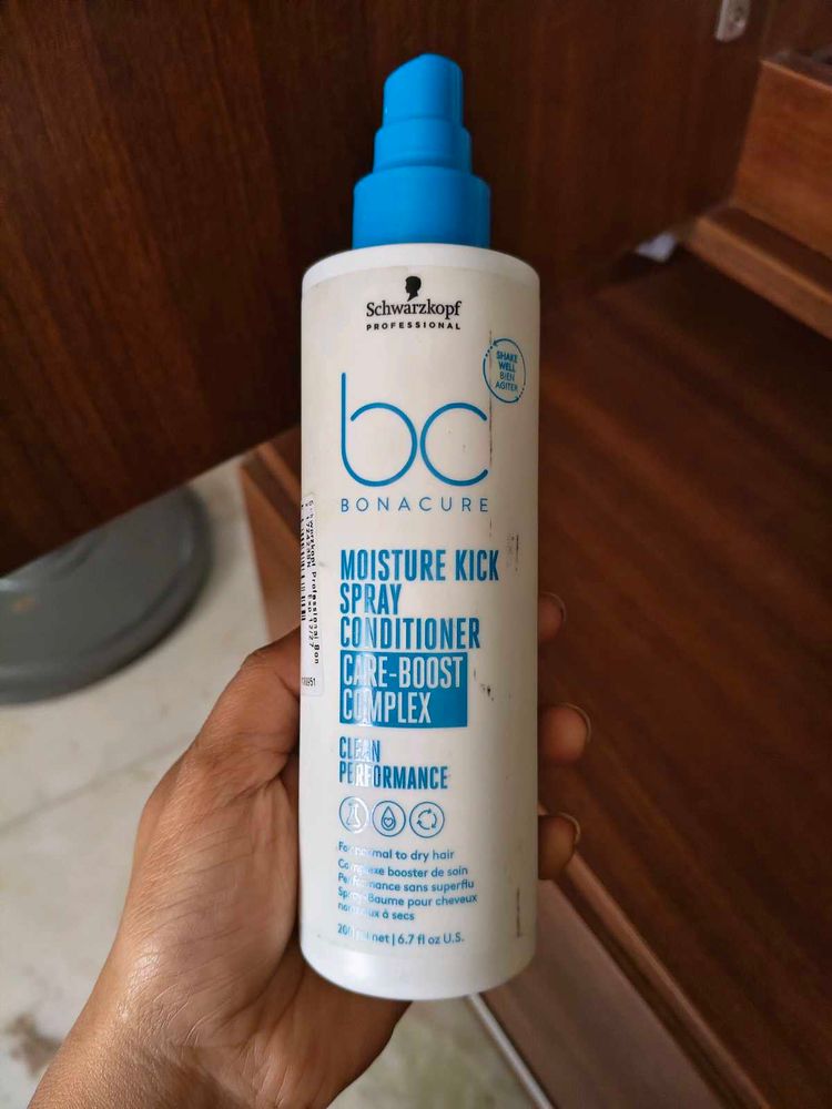 Schwarzkopf BC Bonacure Spray Conditioner 50% left