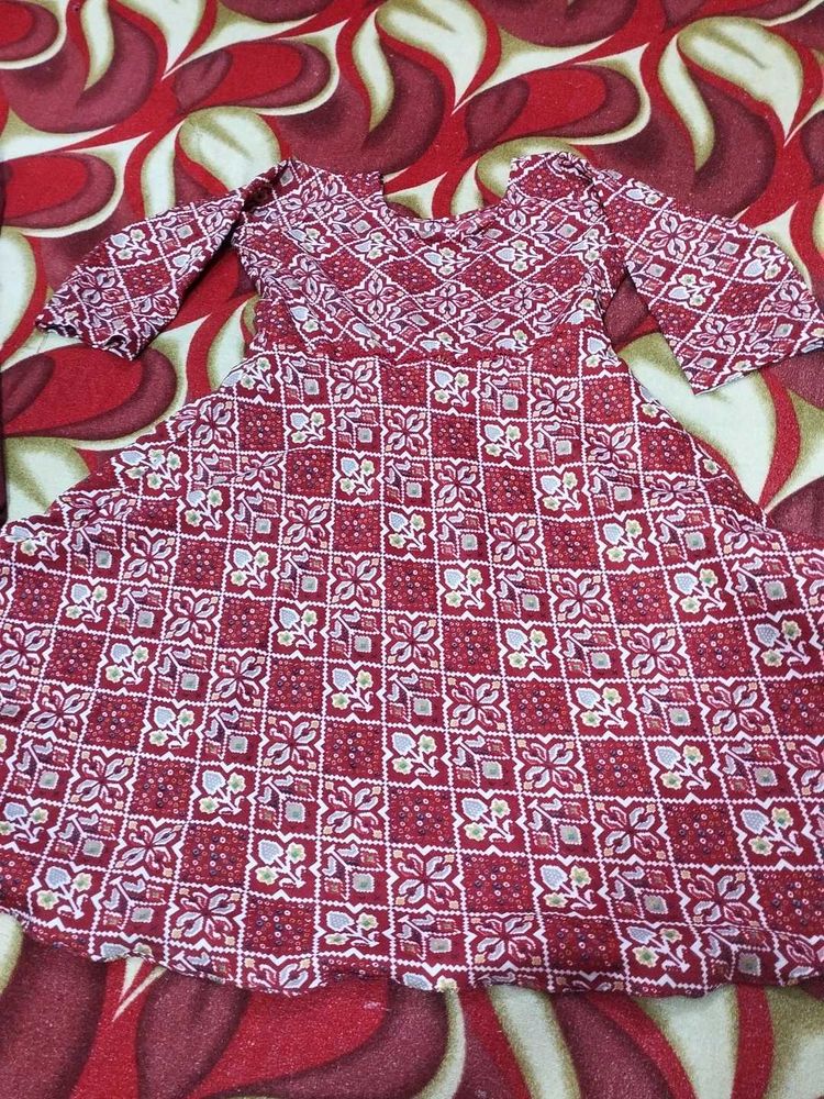 Maroon Printed baby frock suit