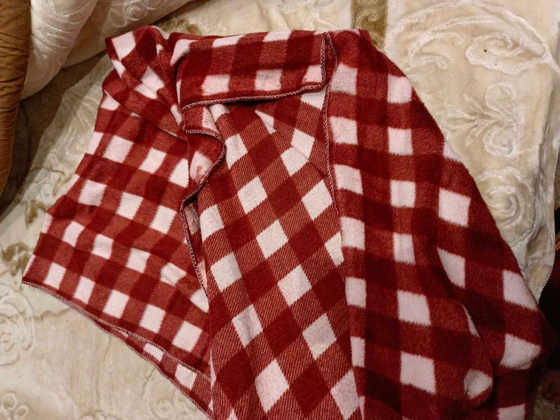 woolen stole