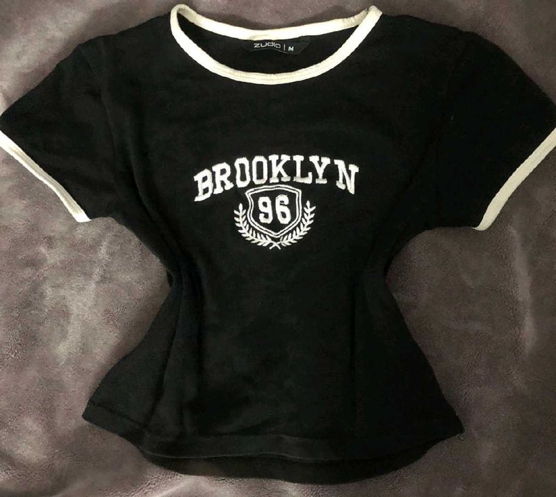 ₊⋆.˚୨ৎ Brooklyn Graphic Tee