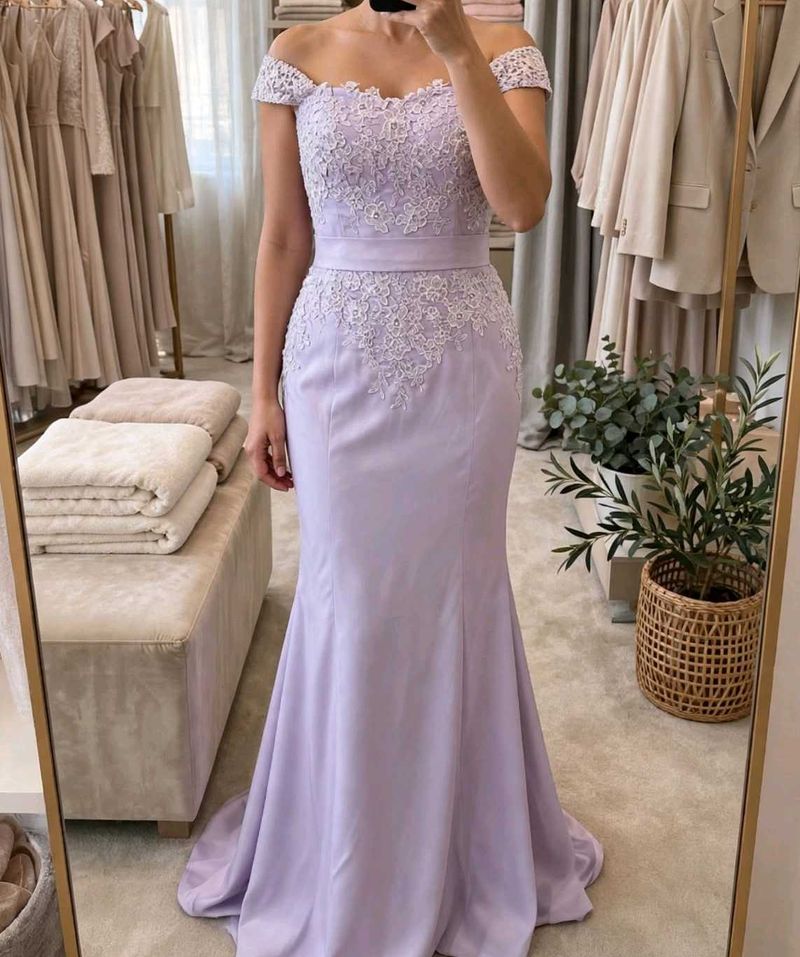 Big offer today 🏷️💰Off-Shoulder Gown