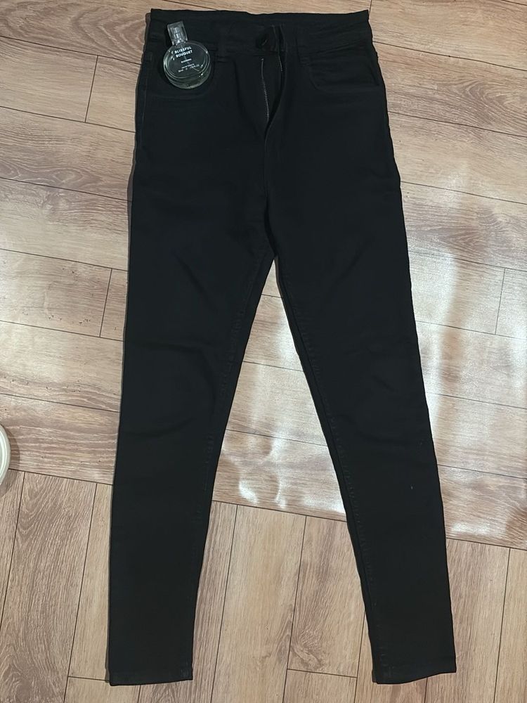 straight fit black jeans