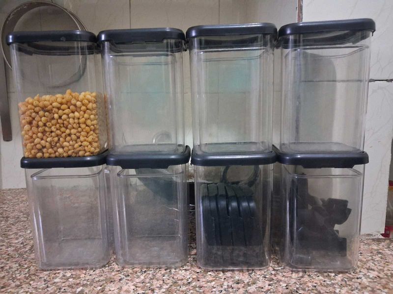 Set of  Clear Food Storage Containers