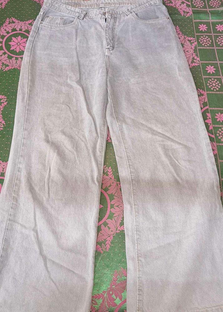 Light Wash Wide Leg Jeans