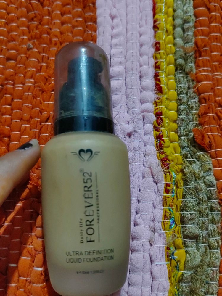 Ultr Definitlon.Liquid. Foundation