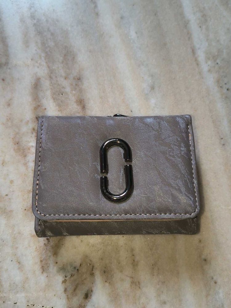 sale 🆕️Gray Trifold Wallet