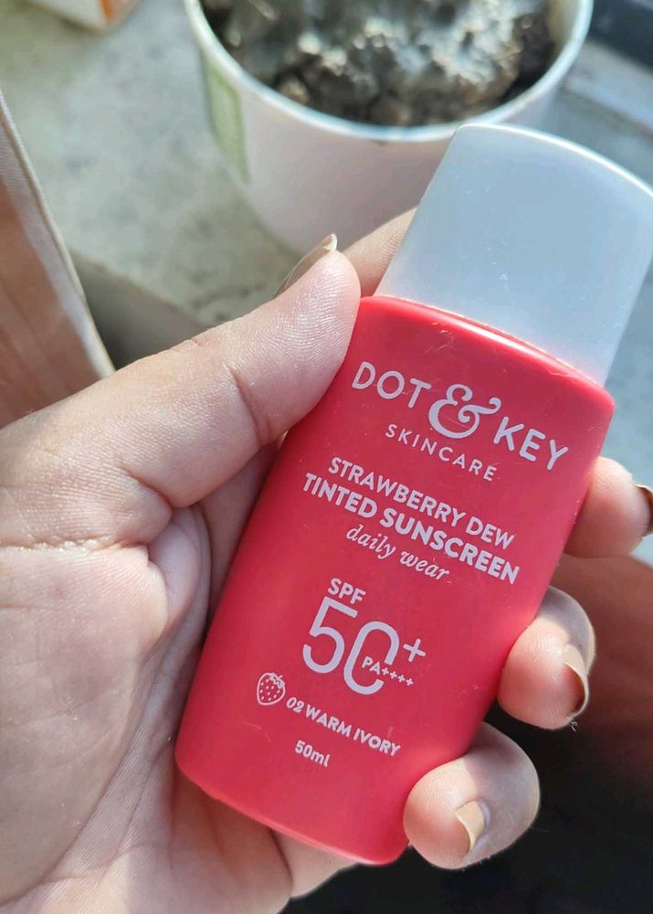 Dot &amp; Key Tinted Sunscreen SPF 50+