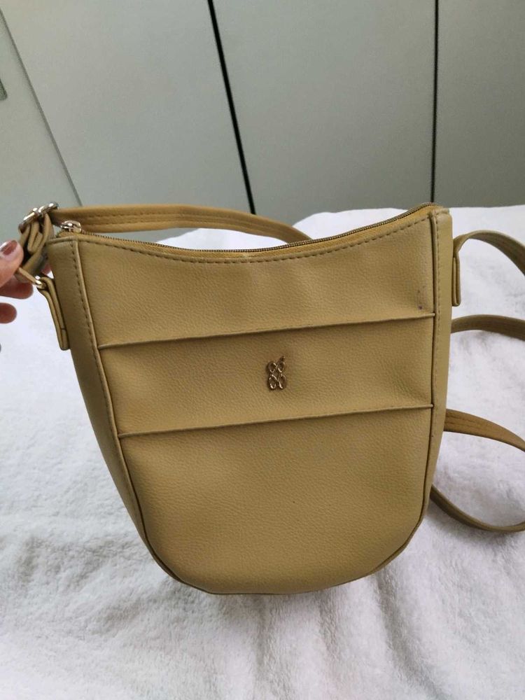 BAGGIT SLING BAG