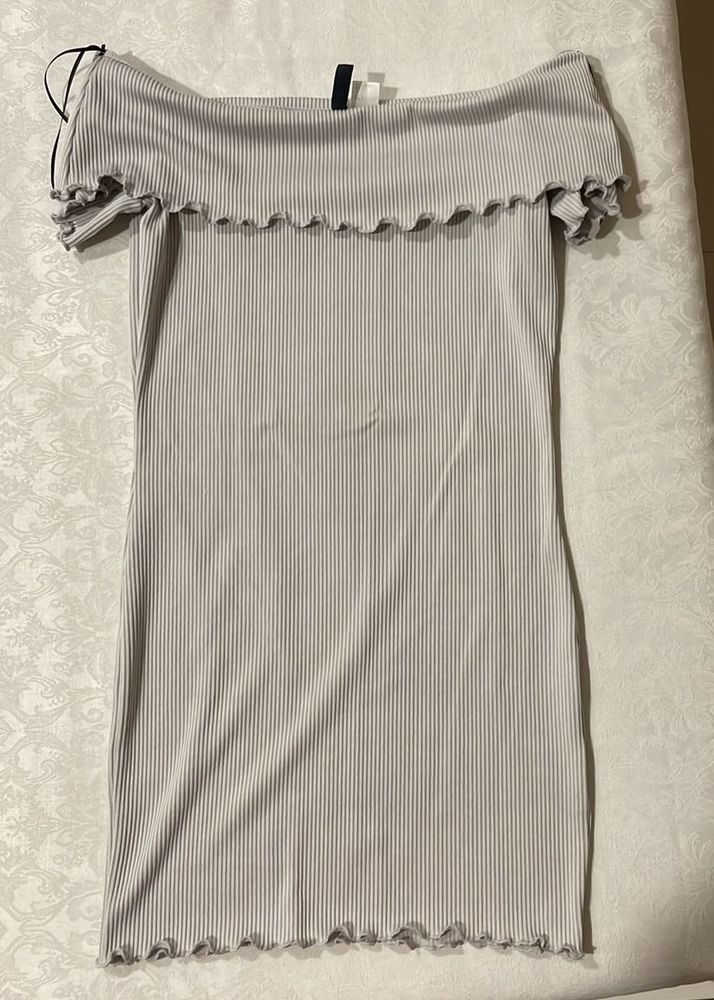 HnM Ribbed Off-Shoulder Dress