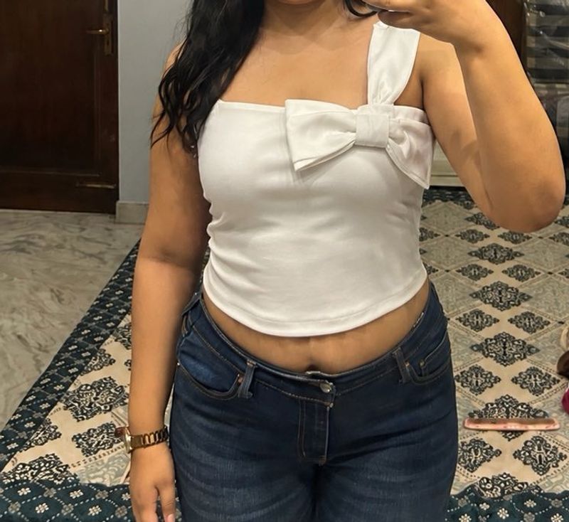 Cute Bow Detail White Crop Top