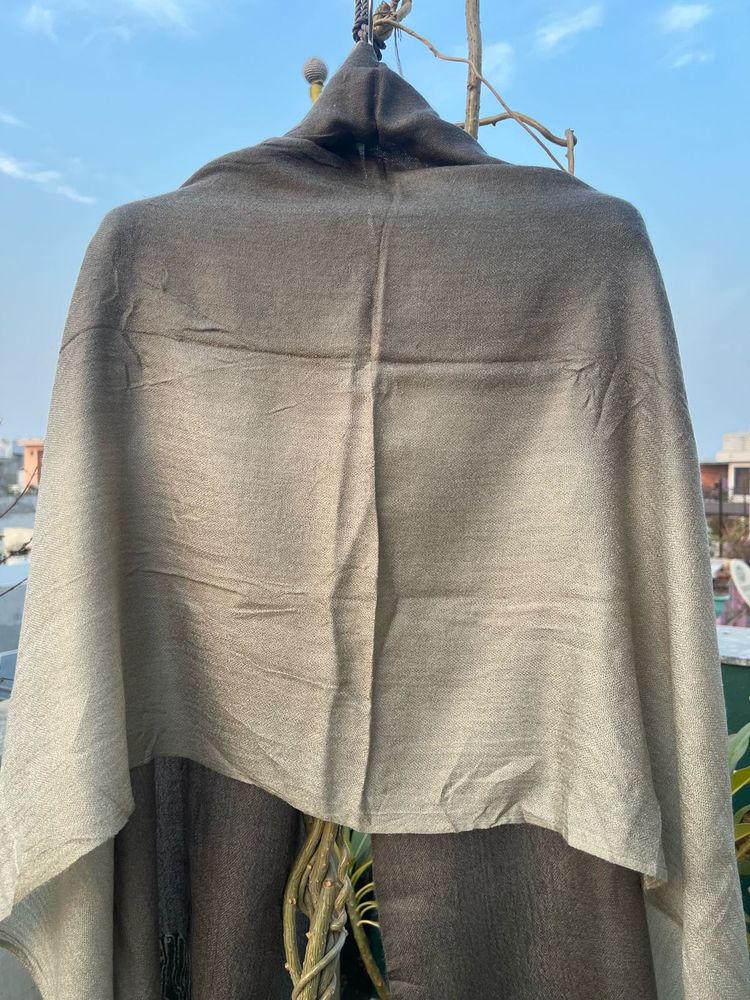 Elegant Dual Colour Stole.