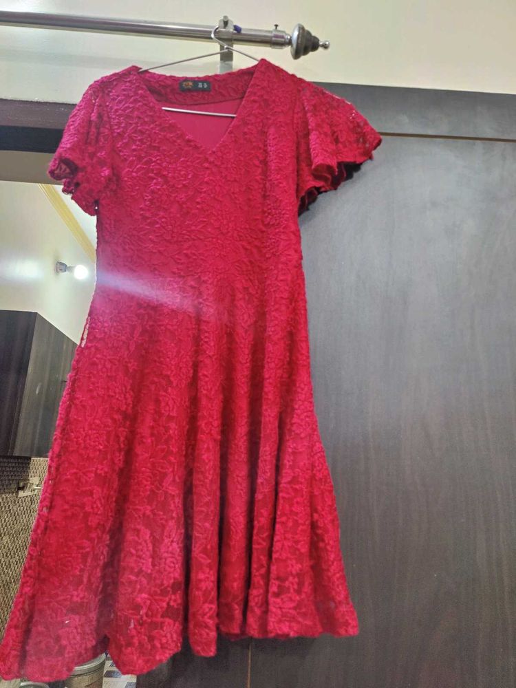 Chic Red Lace Dress