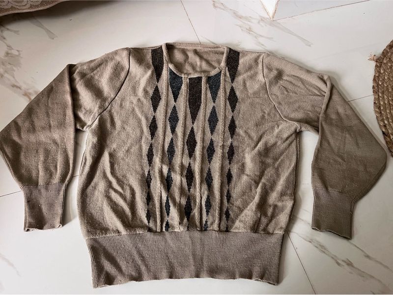 Stylish Geometric Pattern Sweater