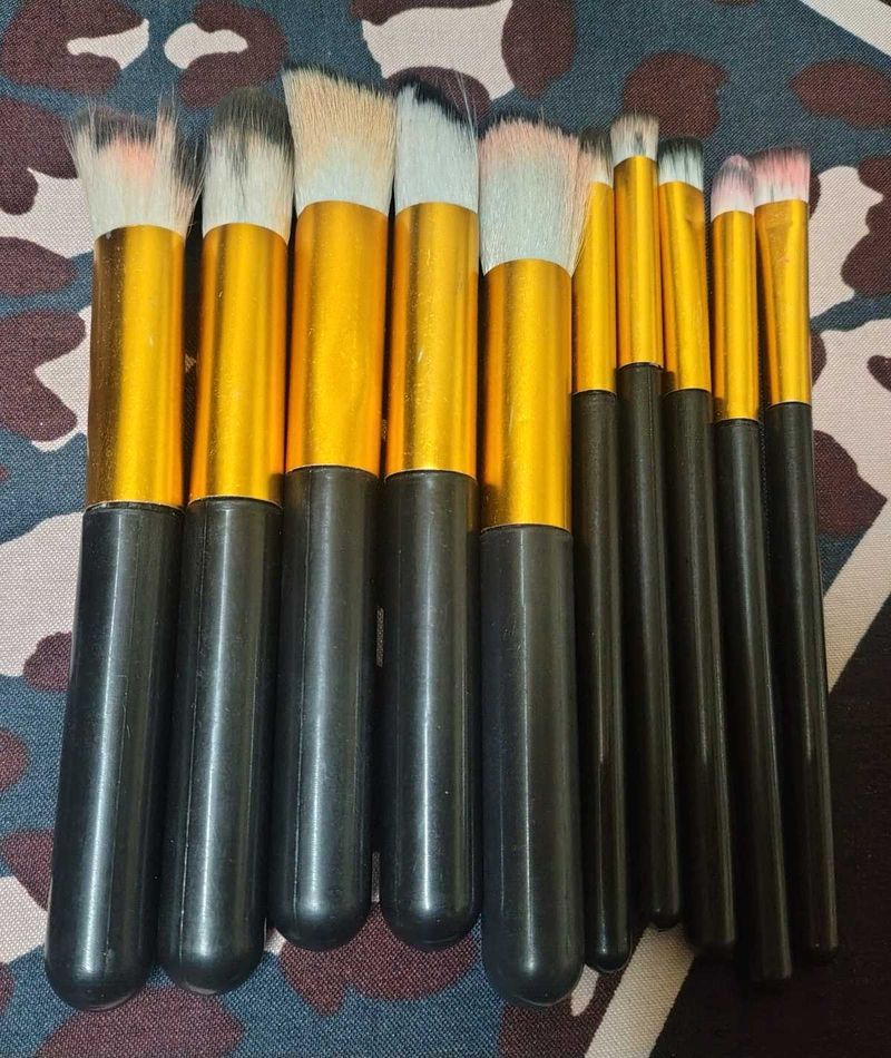 makeup brushes set