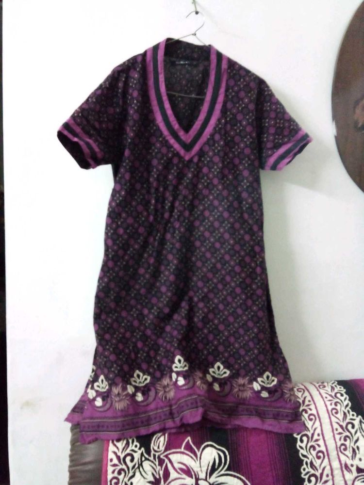 Vintage Purple &amp; Black Patterned Kurti